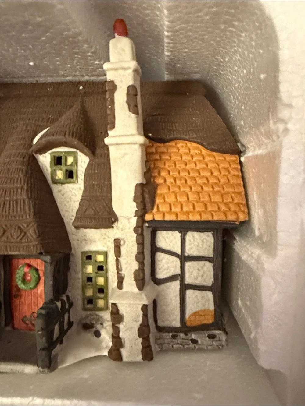 Department 56 Dickens Village Series Maylie Cottage